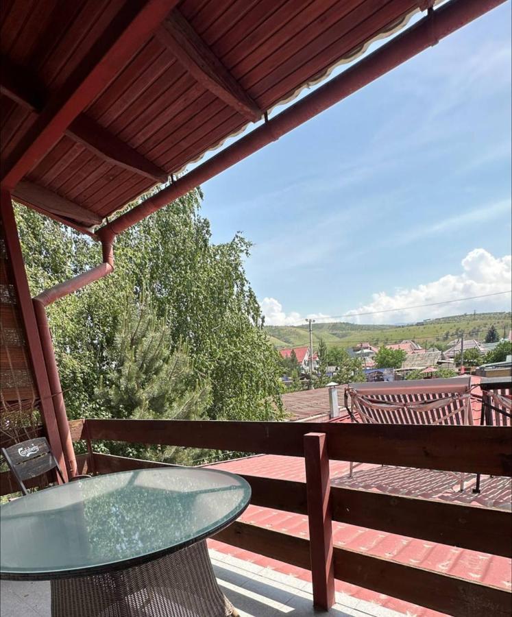 Tian-Shan Hotel Bisjkek Eksteriør bilde