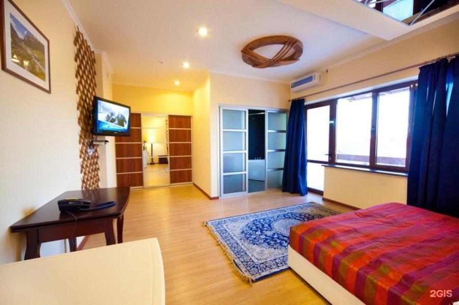Tian-Shan Hotel Bisjkek Eksteriør bilde