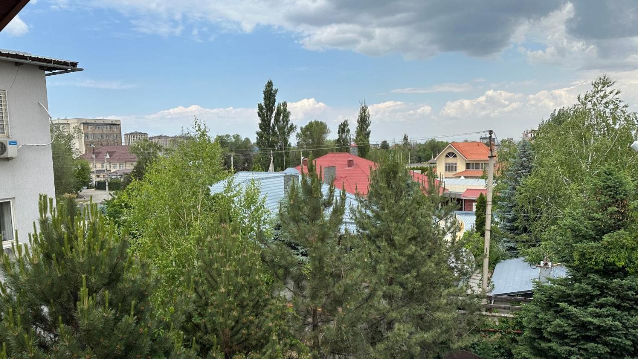 Tian-Shan Hotel Bisjkek Eksteriør bilde