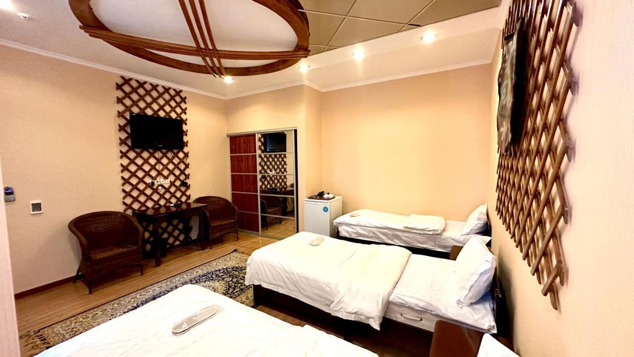Tian-Shan Hotel Bisjkek Eksteriør bilde